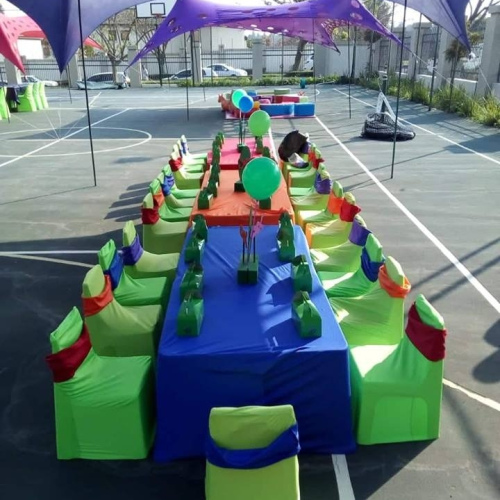 8 kids seating 